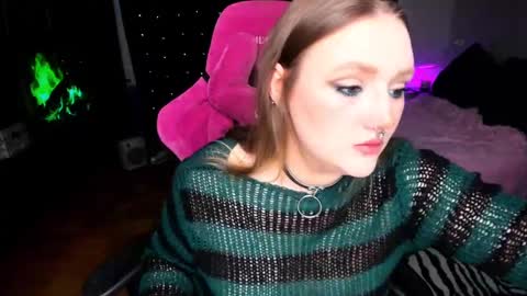 Snapshot of motorkate chatting on December 7, 1:58 am motorkate online show from December 7, 1:58 am