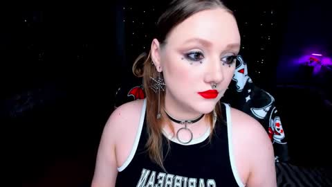 Snapshot of motorkate chatting on February 23, 12:41 am motorkate online show from February 23, 12:41 am