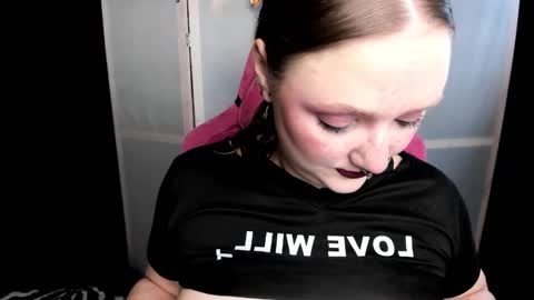 Snapshot of motorkate chatting on October 26, 2:06 am motorkate online show from October 26, 2:06 am