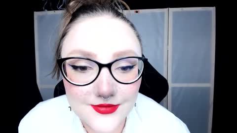 Snapshot of motorkate chatting on December 2, 11:34 pm motorkate online show from December 2, 11:34 pm