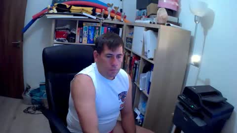 Snapshot of mototrippel chatting on September 18, 6:54 pm Niko online show from September 18, 6:54 pm