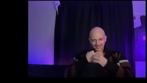 mount_vesuvius online show from February 2, 3:11 pm