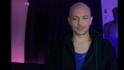 mount_vesuvius online show from April 29, 1:04 pm