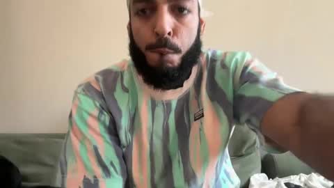 Snapshot of mountaiden chatting on October 4, 3:21 pm mountaiden online show from October 4, 3:21 pm