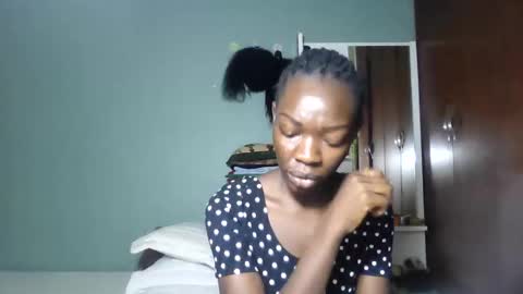 Snapshot of mouthymiss chatting on March 1, 8:34 am Mouthymiss online show from March 1, 8:34 am