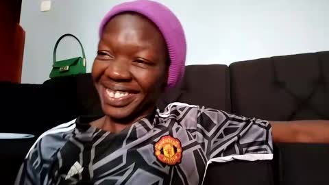 Snapshot of mouthymiss chatting on March 5, 10:44 am Mouthymiss online show from March 5, 10:44 am