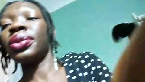 Snapshot of mouthymiss chatting on March 6, 12:41 pm Mouthymiss online show from March 6, 12:41 pm