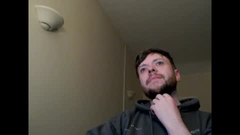 Snapshot of moveable chatting on April 22, 8:21 pm moveable online show from April 22, 8:21 pm