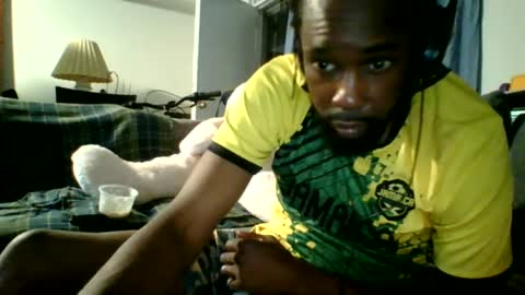 moxamillion online show from August 3, 9:15 am