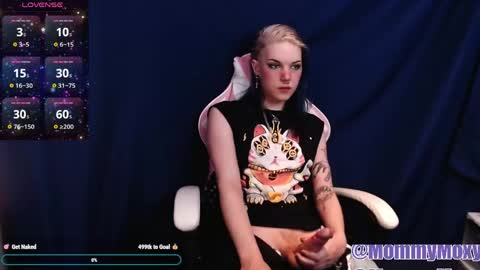 Moxy online show from May 15, 6:26 pm