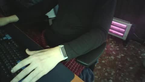 Snapshot of mr0699hotboy chatting on November 9, 2:04 pm mr0699hotboy online show from November 9, 2:04 pm