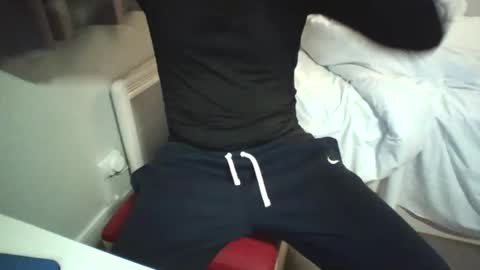 Snapshot of mr0699hotboy chatting on December 1, 7:30 pm mr0699hotboy online show from December 1, 7:30 pm