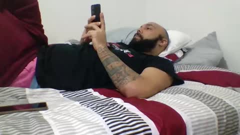 Snapshot of mr8plus chatting on January 10, 2:57 am Mr8 online show from January 10, 2:57 am