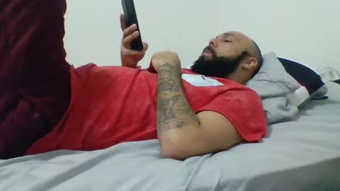 Snapshot of mr8plus chatting on January 11, 2:30 am Mr8 online show from January 11, 2:30 am