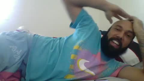 Snapshot of mr8plus chatting on January 28, 6:17 pm Mr8 online show from January 28, 6:17 pm