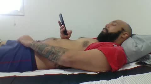 Snapshot of mr8plus chatting on January 31, 9:05 pm Mr8 online show from January 31, 9:05 pm