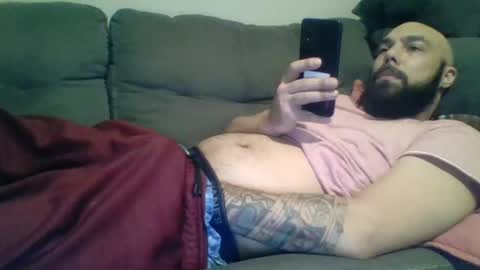 Snapshot of mr8plus chatting on February 15, 12:37 am Mr8 online show from February 15, 12:37 am