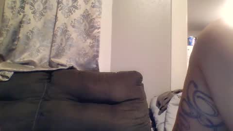 Snapshot of mr8plus chatting on October 1, 11:33 pm Mr8 online show from October 1, 11:33 pm