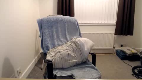 Snapshot of mr_baldy chatting on October 11, 9:02 pm Mr Baldy Likes to Chat online show from October 11, 9:02 pm