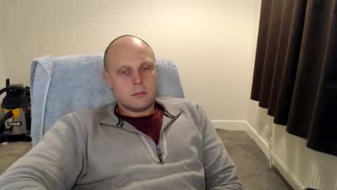 Snapshot of mr_baldy chatting on November 1, 2:13 am Mr Baldy Likes to Chat online show from November 1, 2:13 am