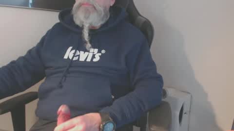 mr_boombastic2021 online show from March 8, 11:27 am