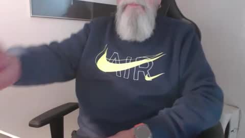 mr_boombastic2021 online show from February 14, 11:40 am