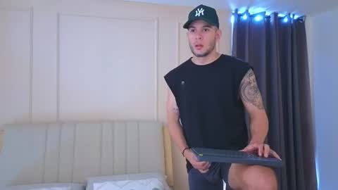 Snapshot of mr_danni_ chatting on June 26, 7:07 pm Danny Aleja online show from June 26, 7:07 pm
