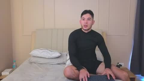 Snapshot of mr_danni_ chatting on June 27, 6:24 pm Danny Aleja online show from June 27, 6:24 pm
