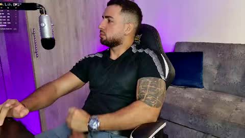 Snapshot of mr_david_cox chatting on February 14, 12:51 am David online show from February 14, 12:51 am