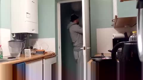 Snapshot of mr_i_ chatting on December 15, 9:42 pm mr_i_ online show from December 15, 9:42 pm