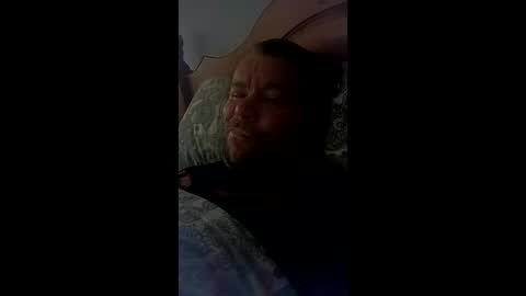 mr_i_ online show from May 1, 7:57 am