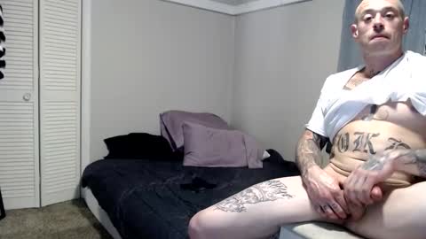 Snapshot of mr_j_showoff chatting on December 4, 7:45 pm whateveryouwant online show from December 4, 7:45 pm