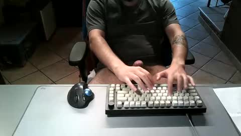 Snapshot of mr_kaa chatting on May 24, 4:23 pm mr_kaa online show from May 24, 4:23 pm