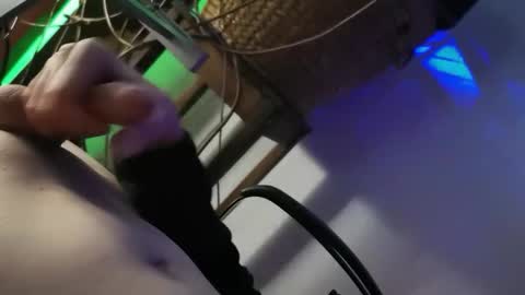 Snapshot of mr_longnight chatting on October 26, 5:13 am mr_longnight online show from October 26, 5:13 am