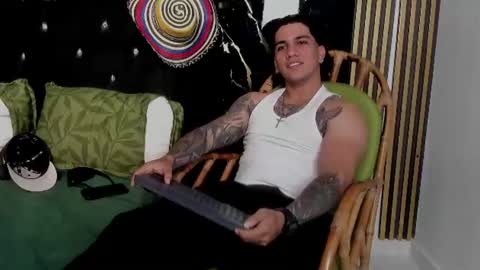 mr_maximo online show from July 17, 2:29 am