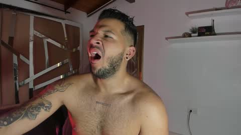 MIKEE online show from January 31, 3:09 am