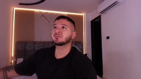 MIKEE online show from April 29, 3:10 am
