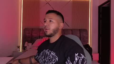 MIKEE online show from August 1, 3:06 am