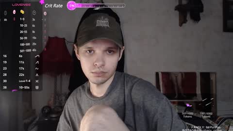 Snapshot of mr_pim_2_0 chatting on December 6, 9:21 am Nikita ------------- online show from December 6, 9:21 am