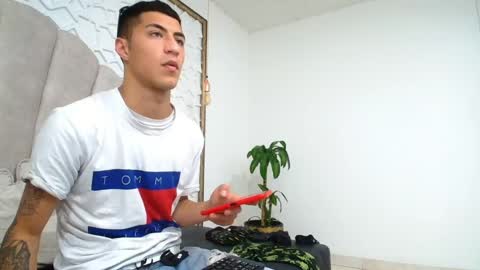 Mr Porn  online show from May 14, 6:42 am