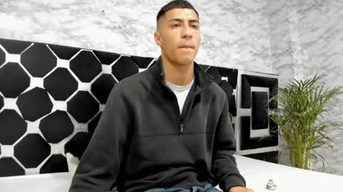 Mr Porn  online show from May 21, 1:01 am