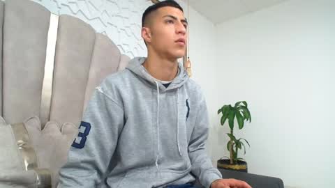 Mr Porn  online show from June 1, 12:29 pm