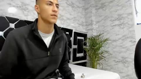 Snapshot of mr_porn_9 chatting on June 29, 10:15 am Mr Porn online show from June 29, 10:15 am
