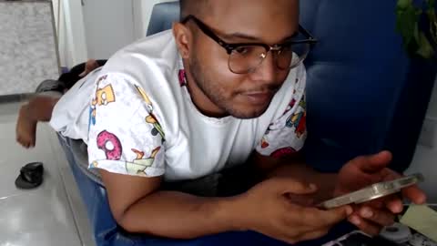 Snapshot of mr_santos01 chatting on February 7, 4:03 pm Santos online show from February 7, 4:03 pm