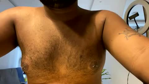 Snapshot of mr_santos01 chatting on February 22, 8:29 pm Santos online show from February 22, 8:29 pm