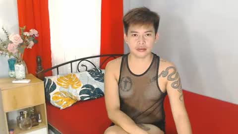 Snapshot of mr_squidcock chatting on July 1, 6:37 am KYLE online show from July 1, 6:37 am