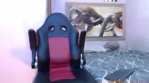 Snapshot of mr_stiven_ chatting on March 2, 5:54 am mr_stiven_ online show from March 2, 5:54 am