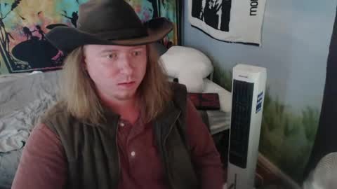 mr_strawberry online show from May 27, 10:18 pm