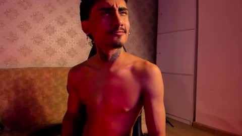 Snapshot of mr_strike chatting on November 22, 3:49 am MR online show from November 22, 3:49 am