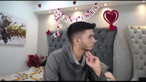 Snapshot of mr_williseo chatting on February 13, 8:13 pm williseo online show from February 13, 8:13 pm